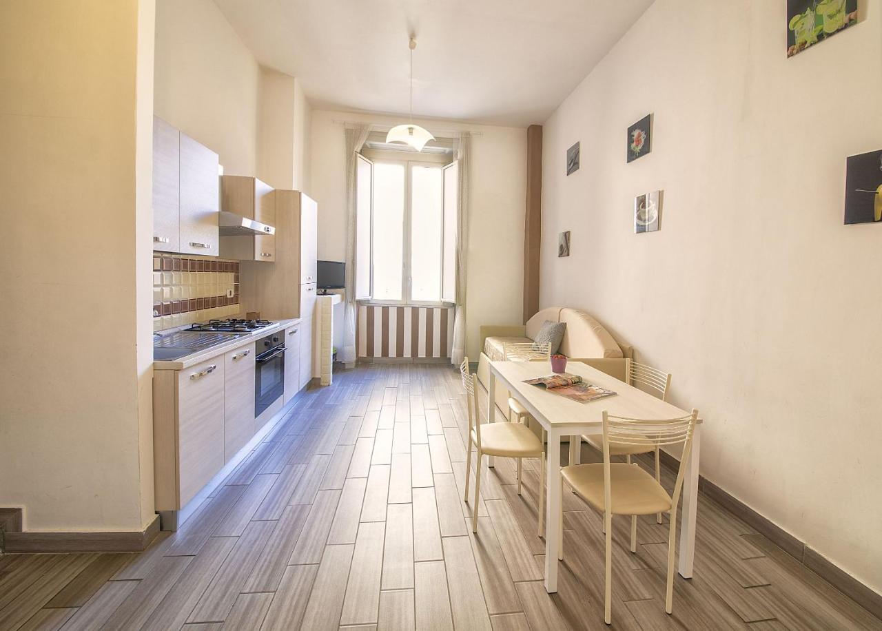 Be Italian Flat Duomo 319 Bed & Breakfast Наполи Екстериор снимка