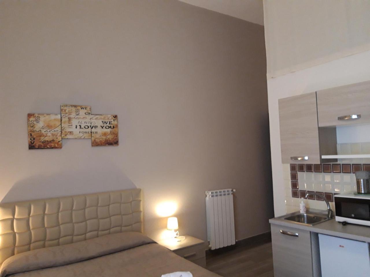 Be Italian Flat Duomo 319 Bed & Breakfast Наполи Екстериор снимка