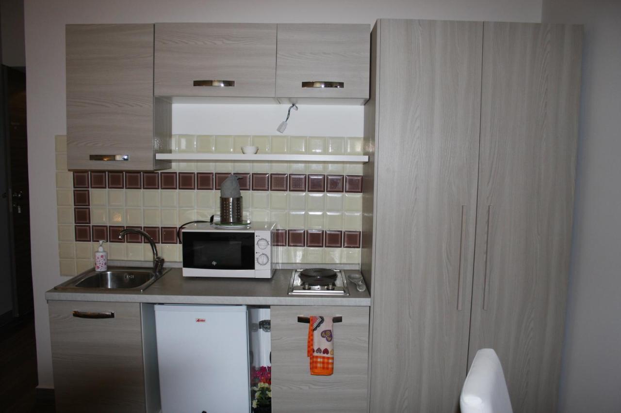 Be Italian Flat Duomo 319 Bed & Breakfast Наполи Екстериор снимка